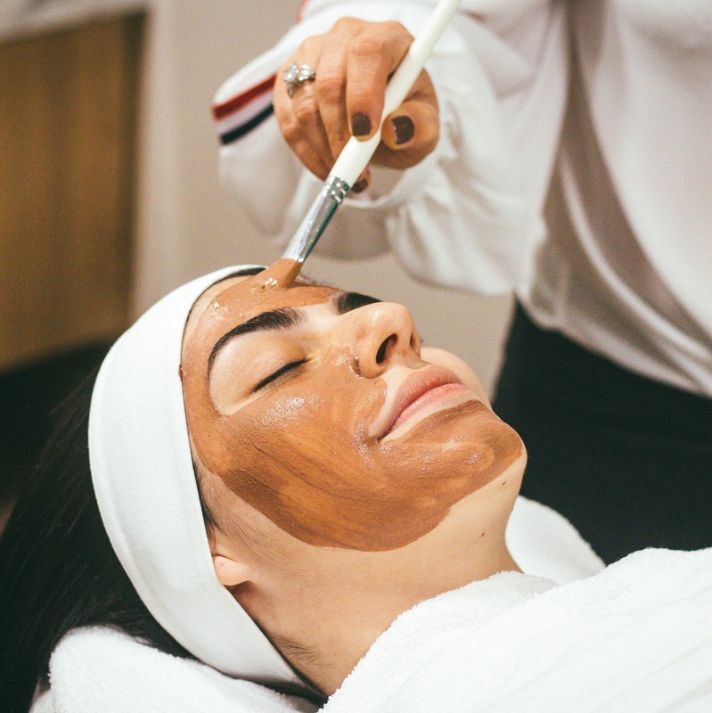 Meline Peelings are offered at Lumilaser Esthetics located in Ville Saint-Laurent, Montreal, Quebec. 